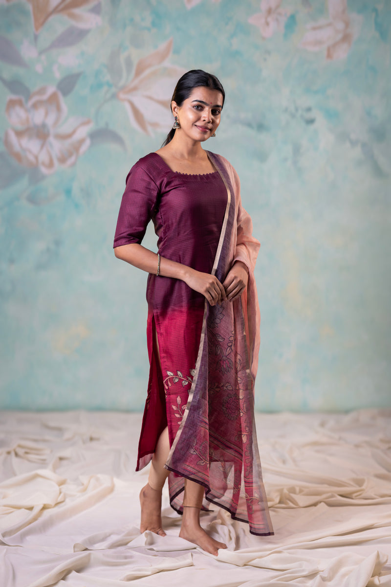 ANIKA - MAROON