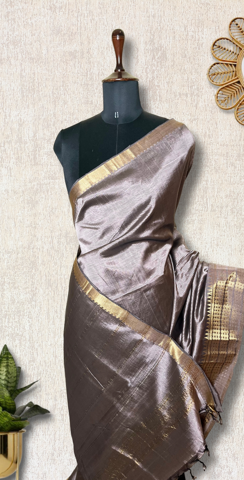 Handwoven Mangalgiri Silk Cotton Saree - Twilight + Gold