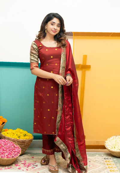 Nikitha Maroon Kurti Set