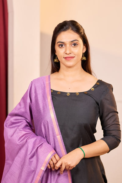 Ezhil Black