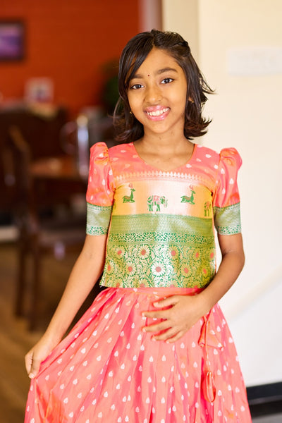 Saanvi Orange Girl