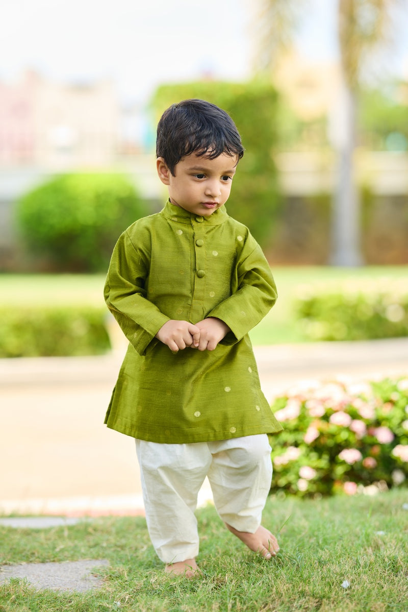 EXP - Mayil Green Butta Boy