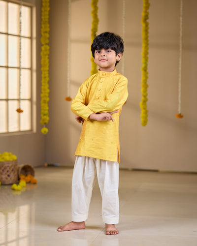 Lilly Yellow Boy Mini