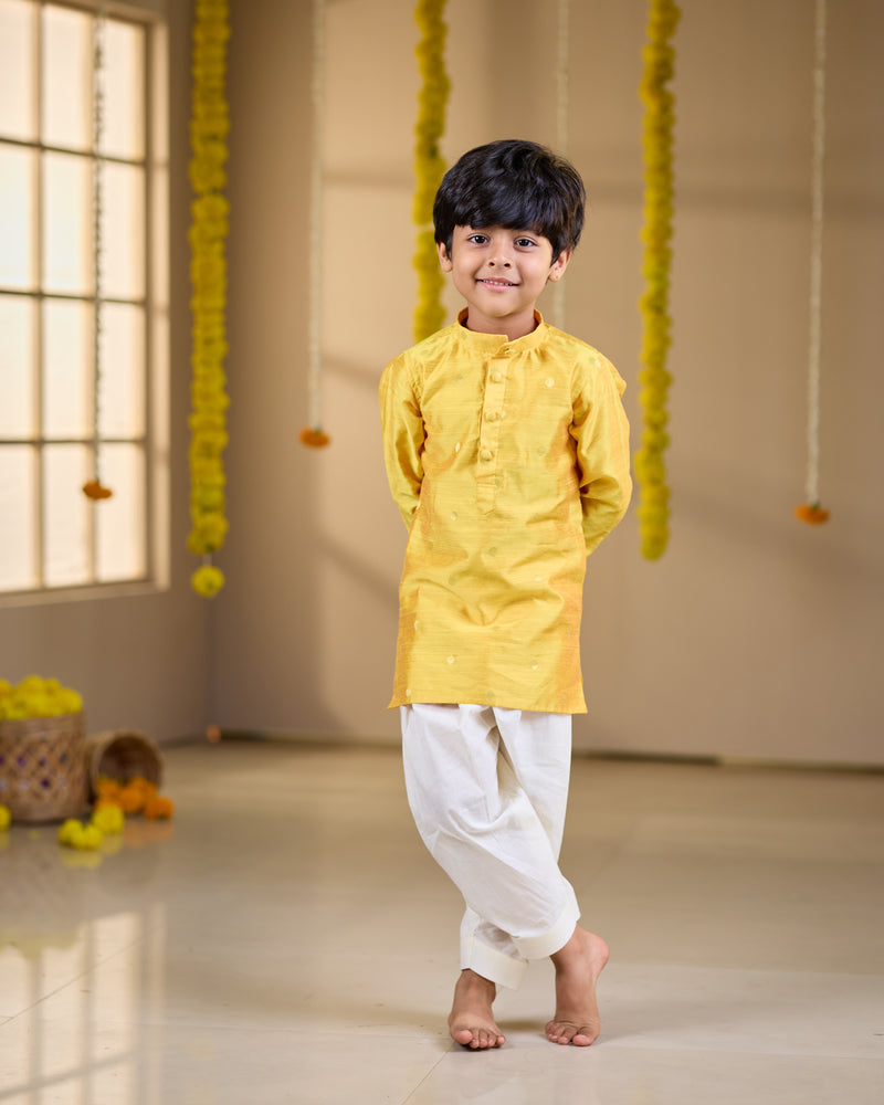 Lilly Yellow Boy Mini