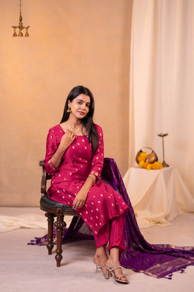 NOOR - PINK SET