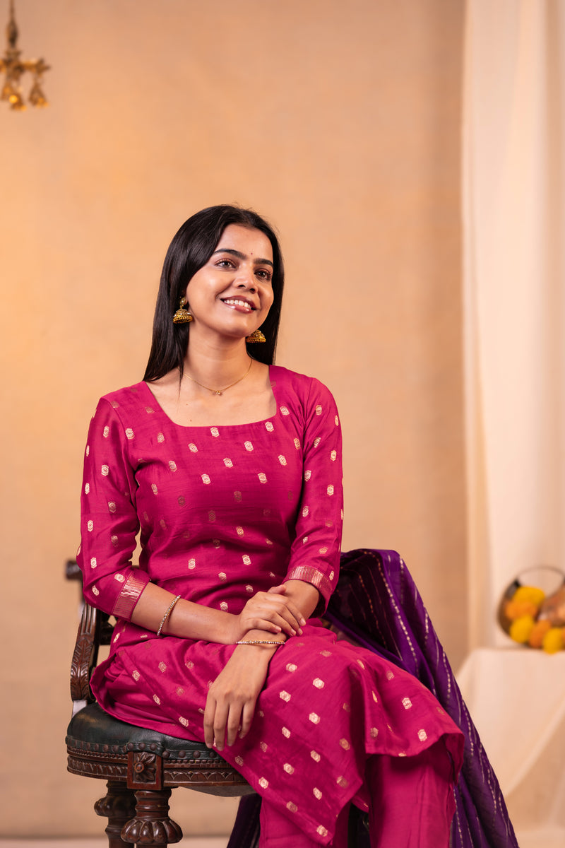 NOOR - PINK SET