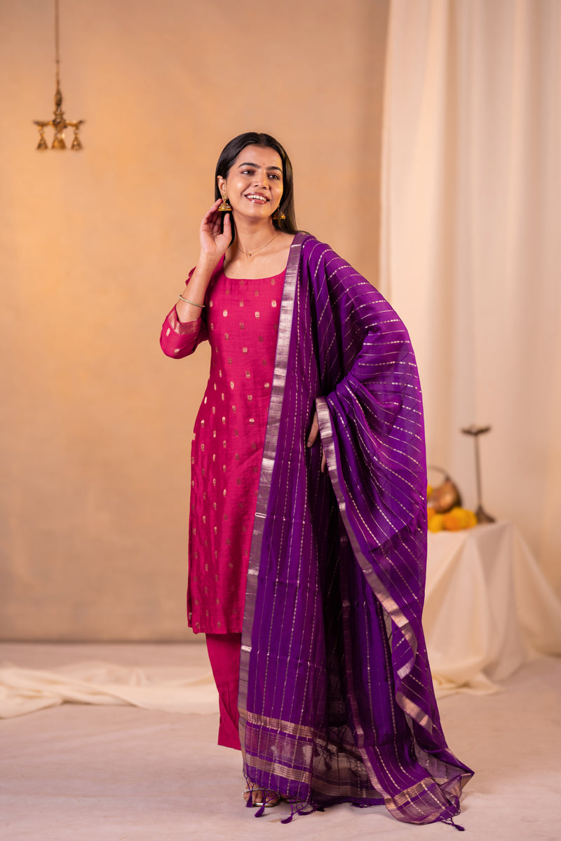 NOOR - PINK SET