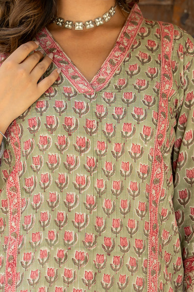 Green Pink Buti Pintuks Kurta Set