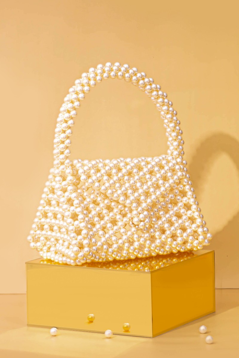 Amelia Triangle Bag - Off-white