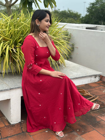 Nayeli - Red