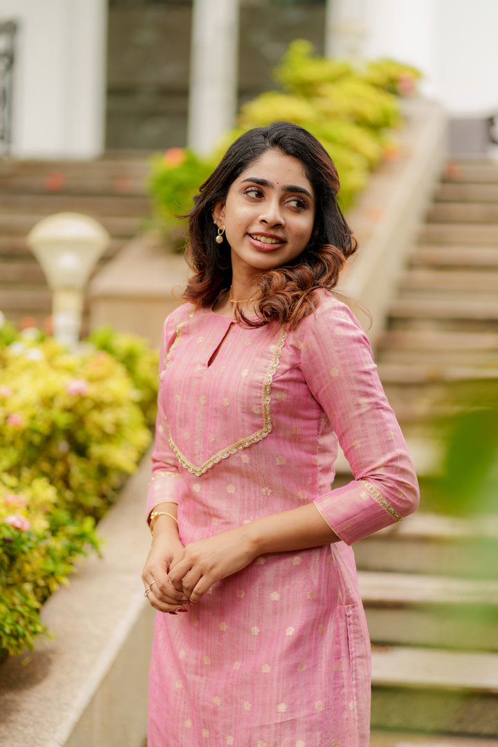 Saindhavi Pink Kurti Set