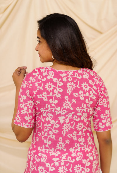 Janani Pink  (Pink Floral Thread Work Border Cotton)