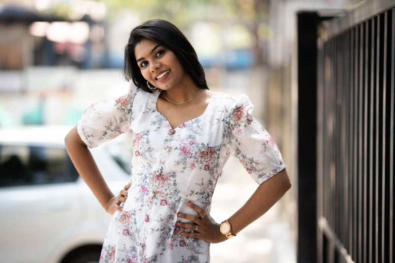 Gizia - Floral White Dress