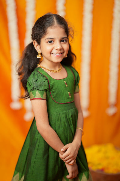 Ezhili Green Handloom kids mini