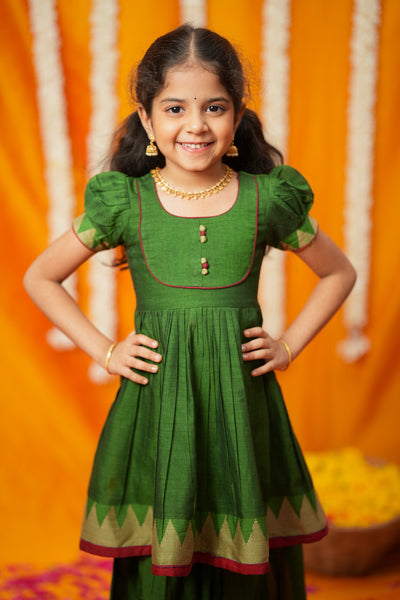 Ezhili Green Handloom kids mini