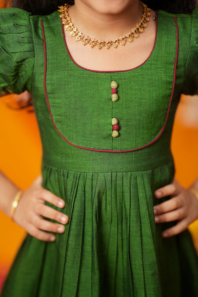 Ezhili Green Handloom kids mini