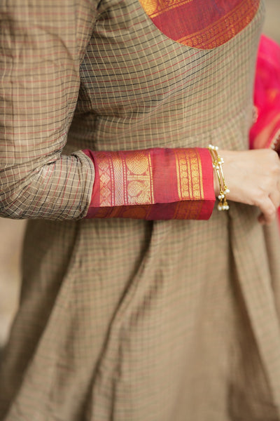 MEERA Black checks