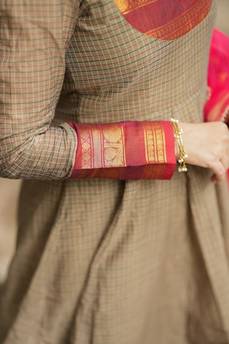 MEERA Black checks