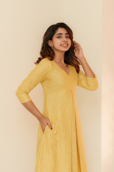 Charu Gold Kurti Set