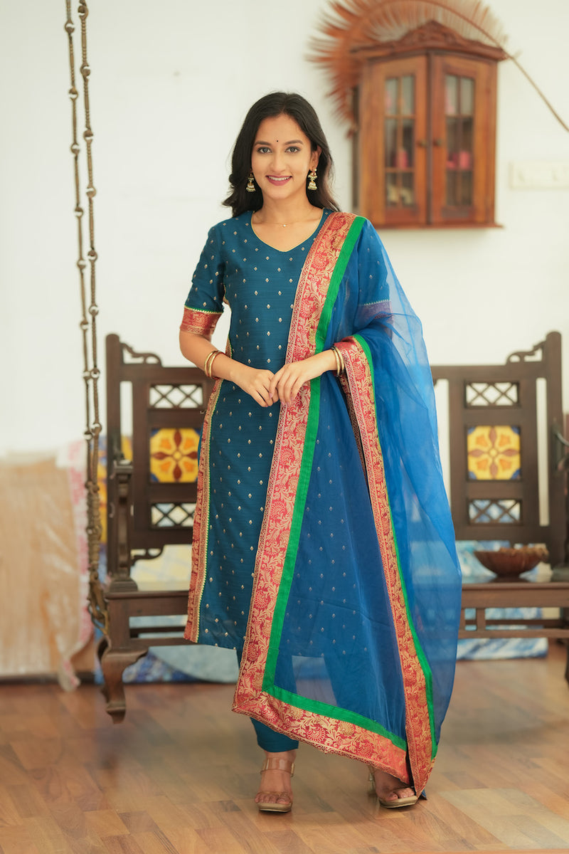 Svarna Teal Blue Kurti Set