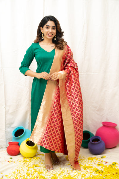 Sruthi Green with Magenta Brocade dupatta