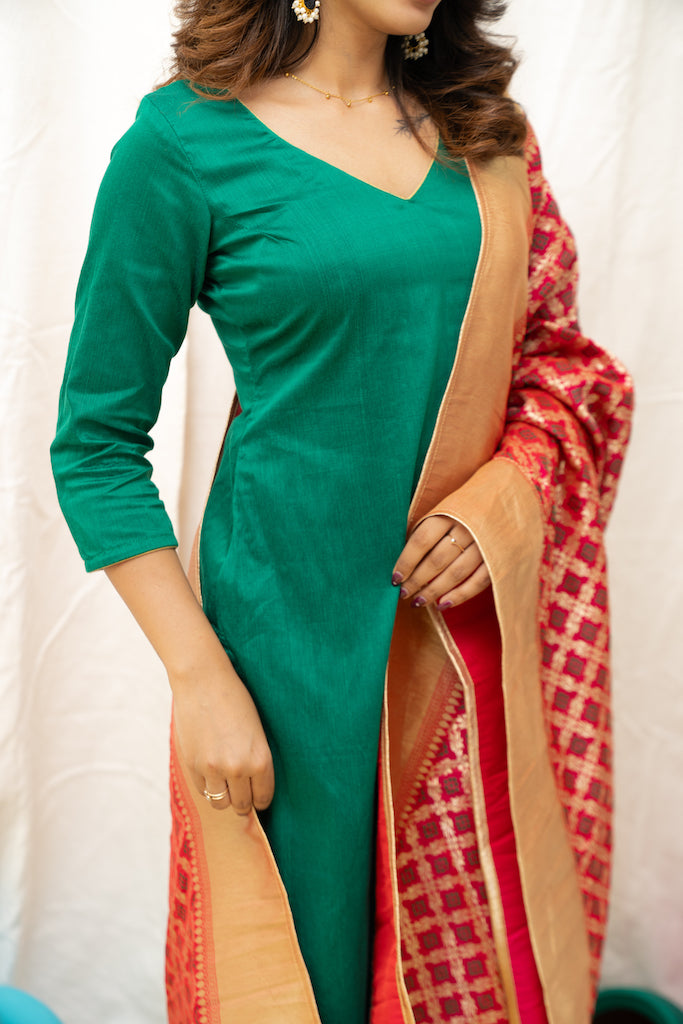 Sruthi Green with Magenta Brocade dupatta