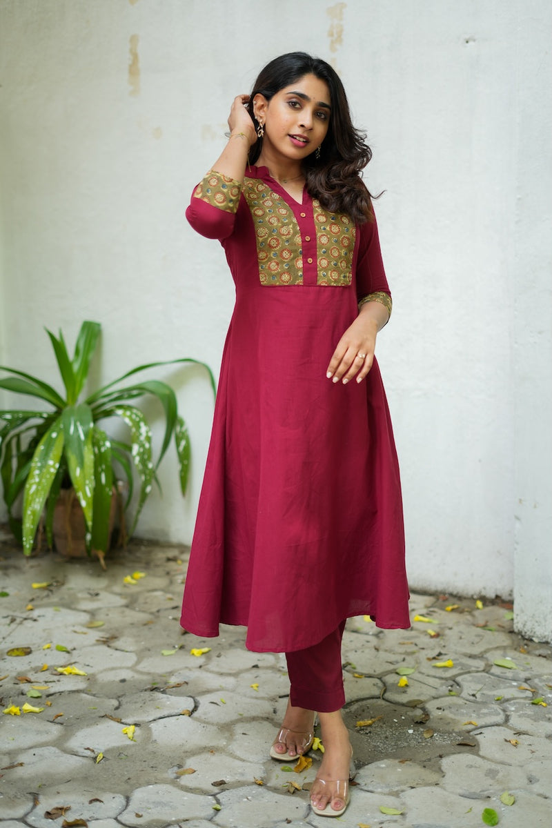 Pranazhili Maroon Kurta Set
