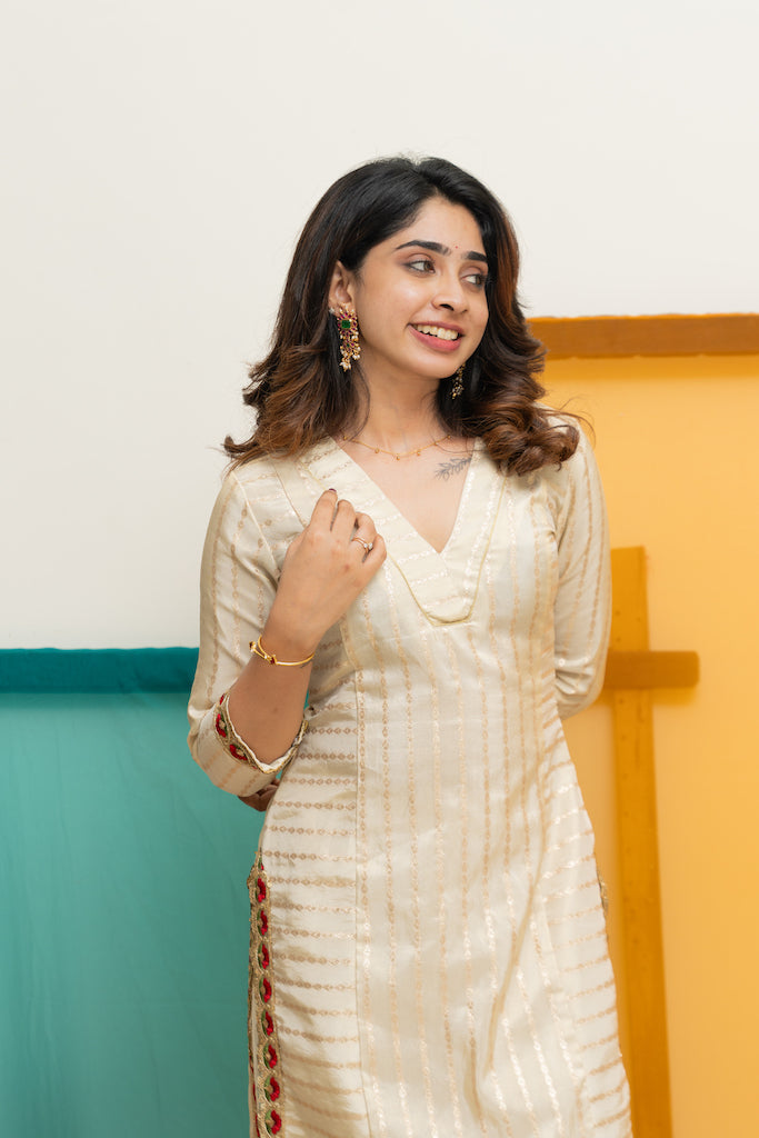 Ananya Ivory Kurti