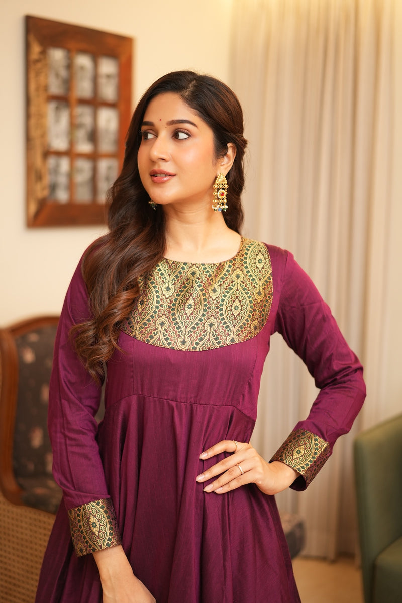 Tiya Maroon