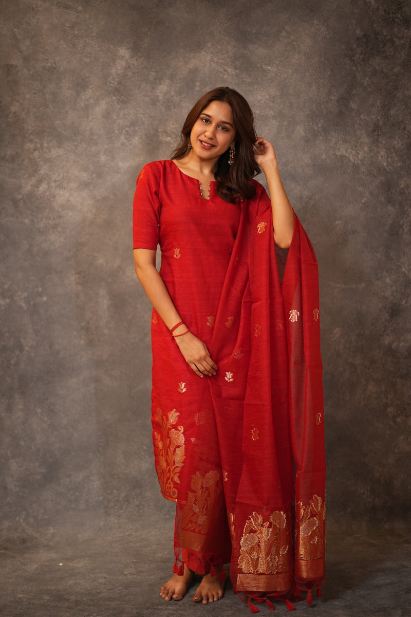 Sundari - Red