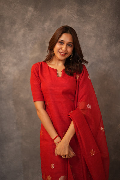 Sundari - Red