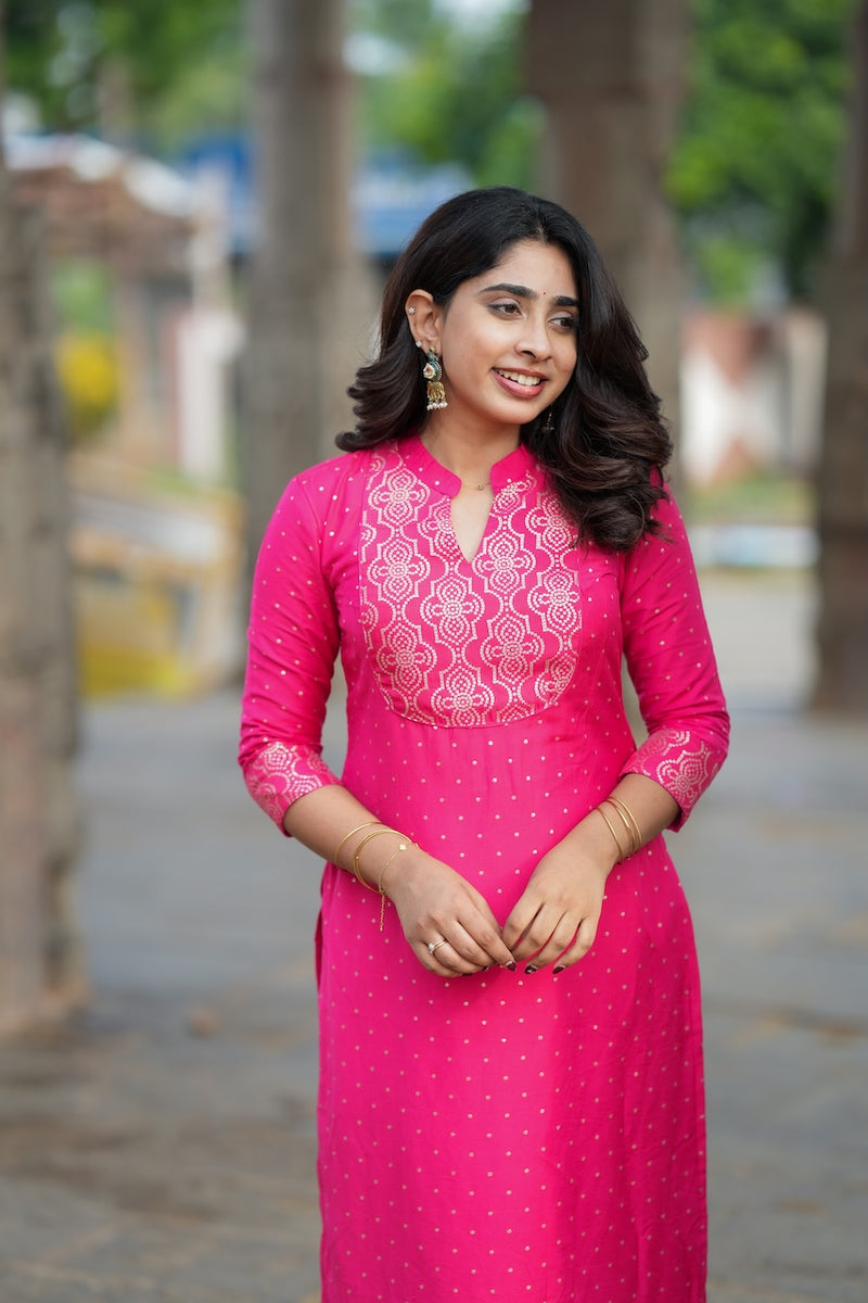 Pravya Pink Kurti Set