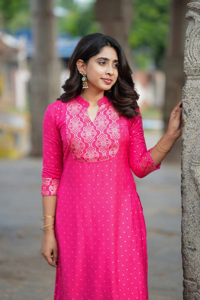 Pravya Pink Kurti Set