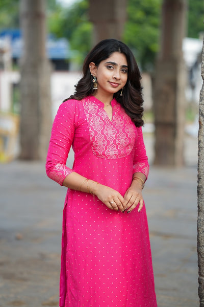Pravya Pink Kurti Set