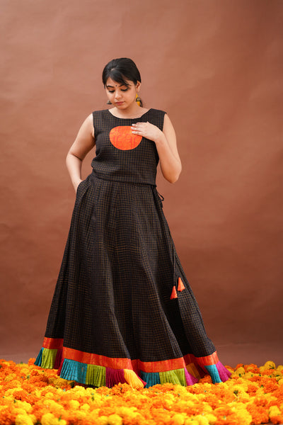 Sungudi - Black Skirt & Crop Top