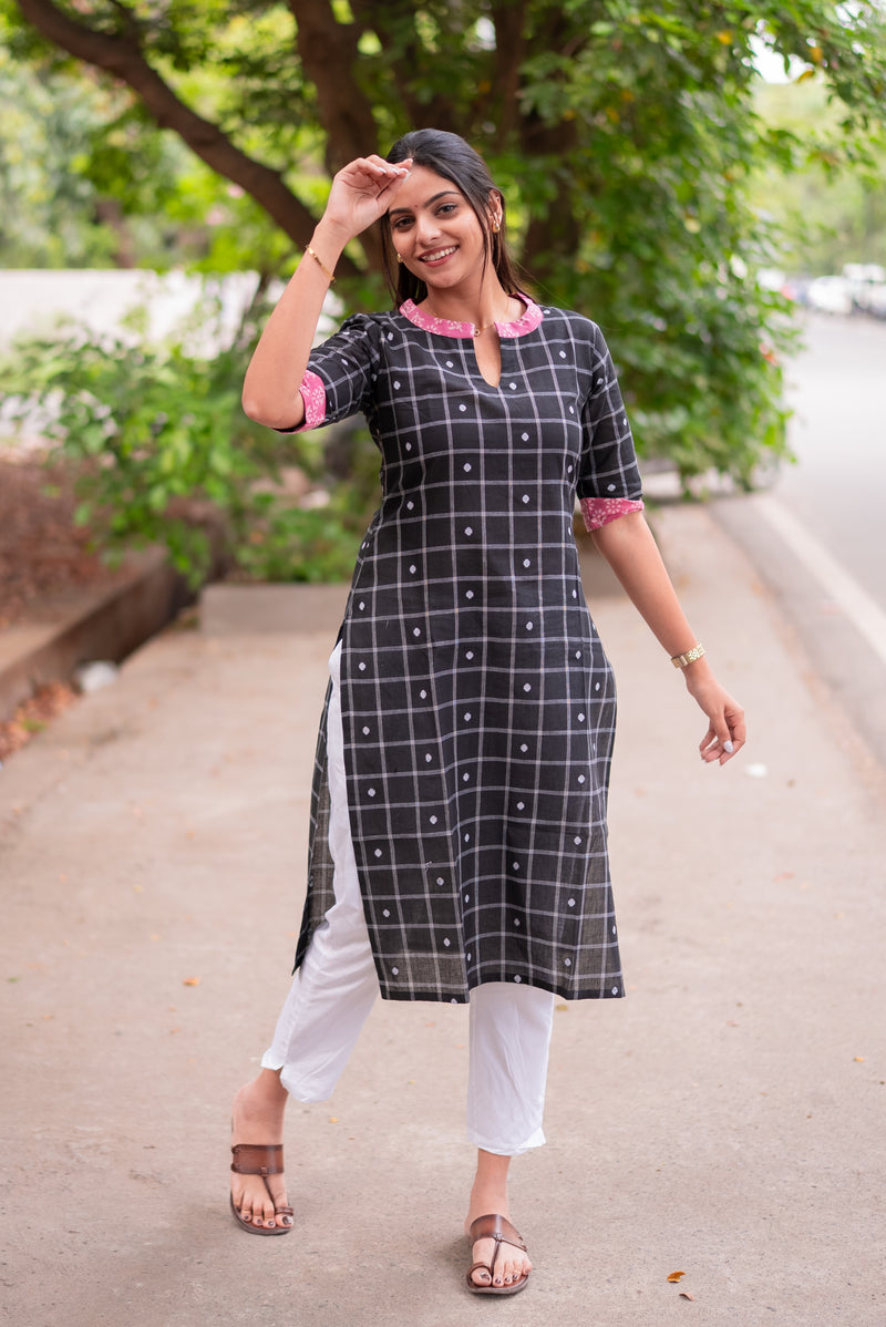 Pink Collar Black Check Handloom Kurta