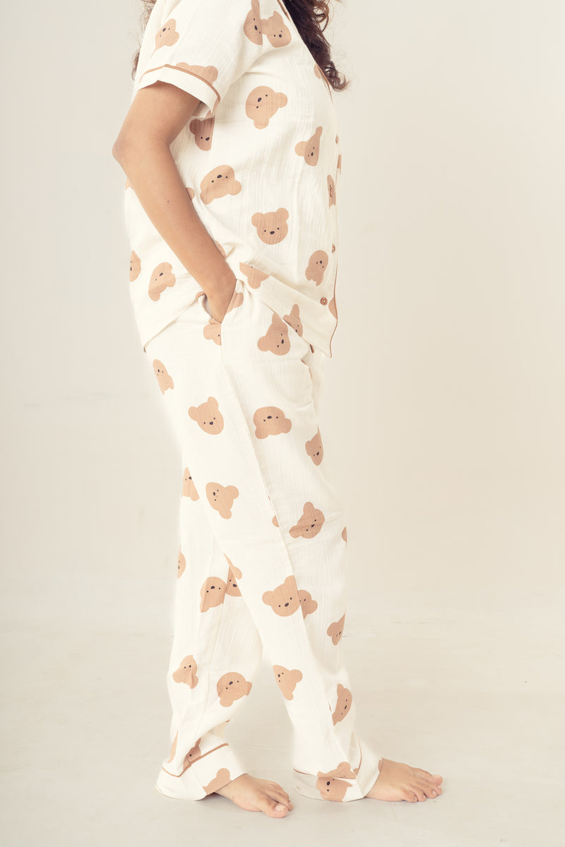BEAR HUG CREAM MUSLIN PYJAMAS