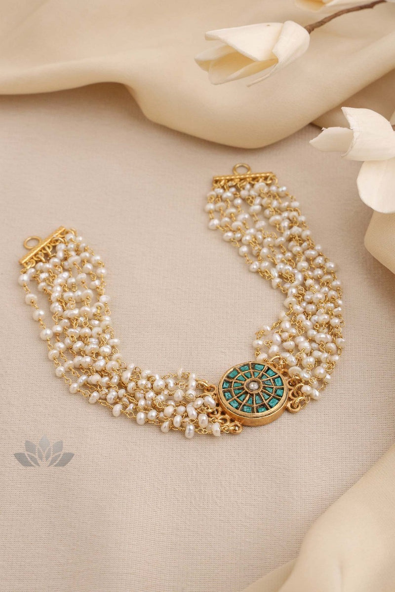 Choker - Vijaitha