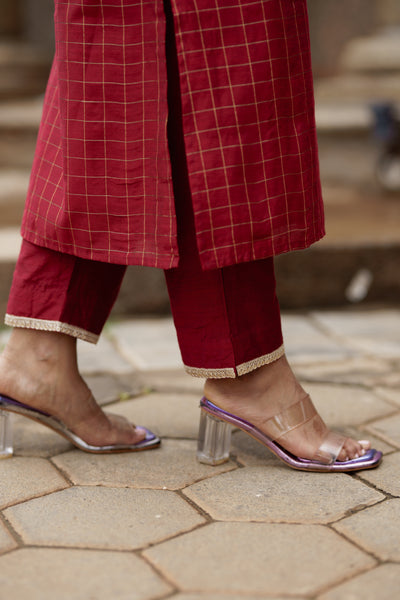 Sonali - Maroon