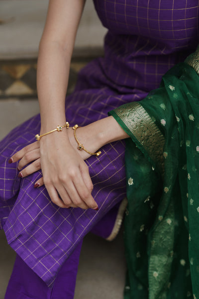 Sonali - Violet