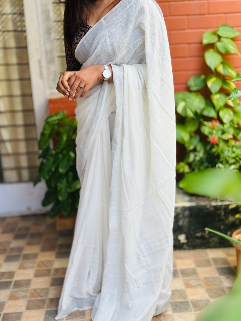 EXP - Kanmani -  White Linen Saree