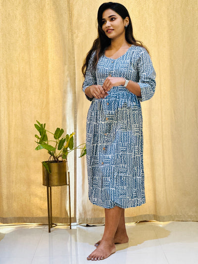 EXP - Lilly Dusky Blue