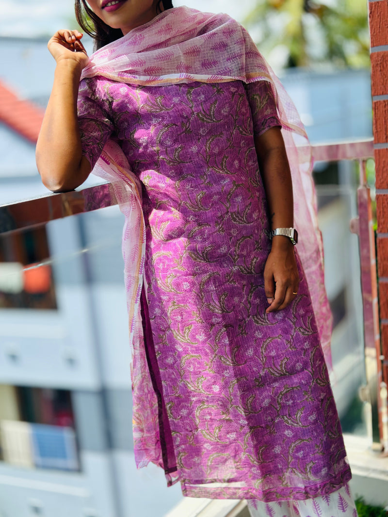 Kanmani -  Lilac Kota Doria suit set