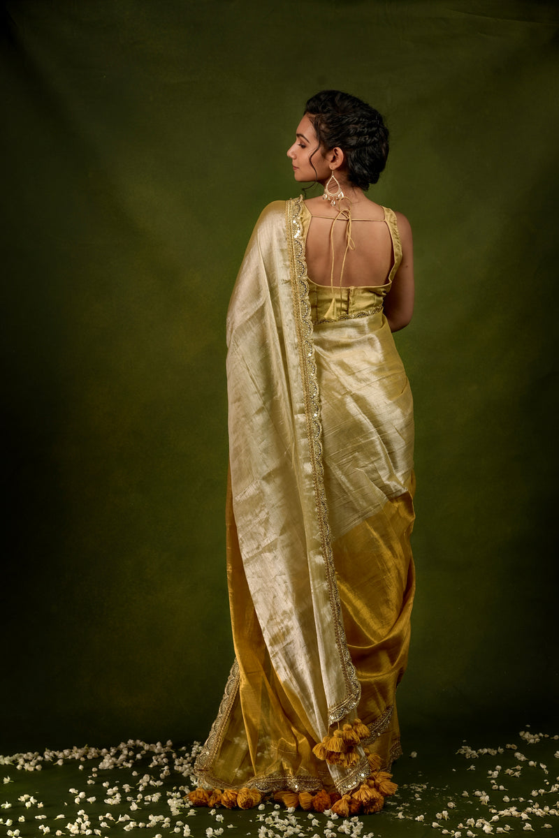 EXP - Ruhi - Handwoven Tissue Saree - Silver + Gold