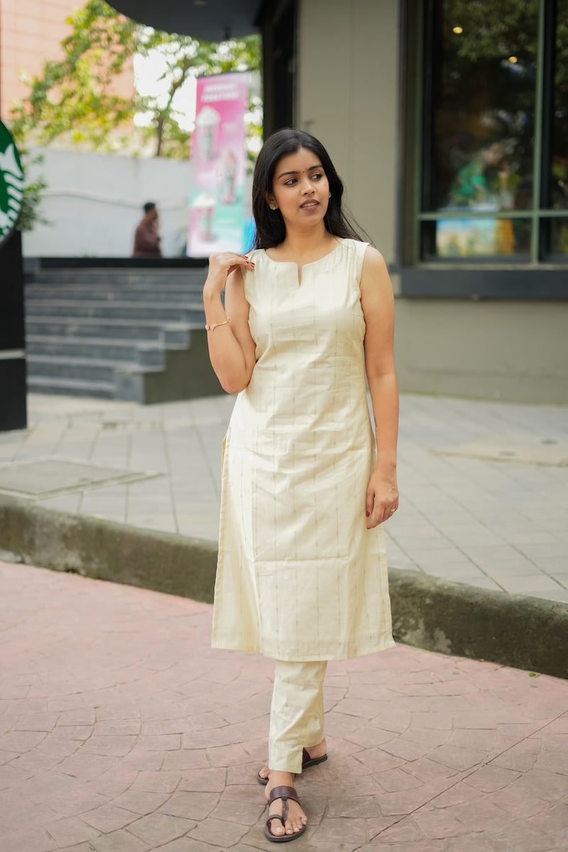 Neera White Set