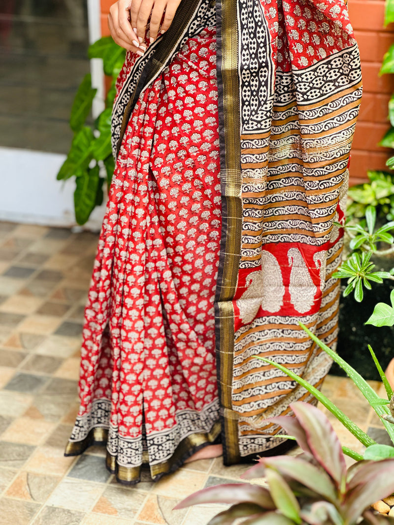 EXP - Kanmani Brick Handblock printed Maheshwari silk cotton saree