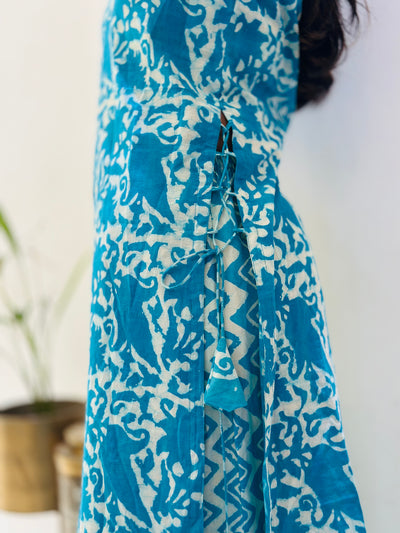 Kanmani - Blue floral