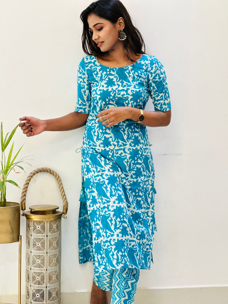 Kanmani - Blue floral