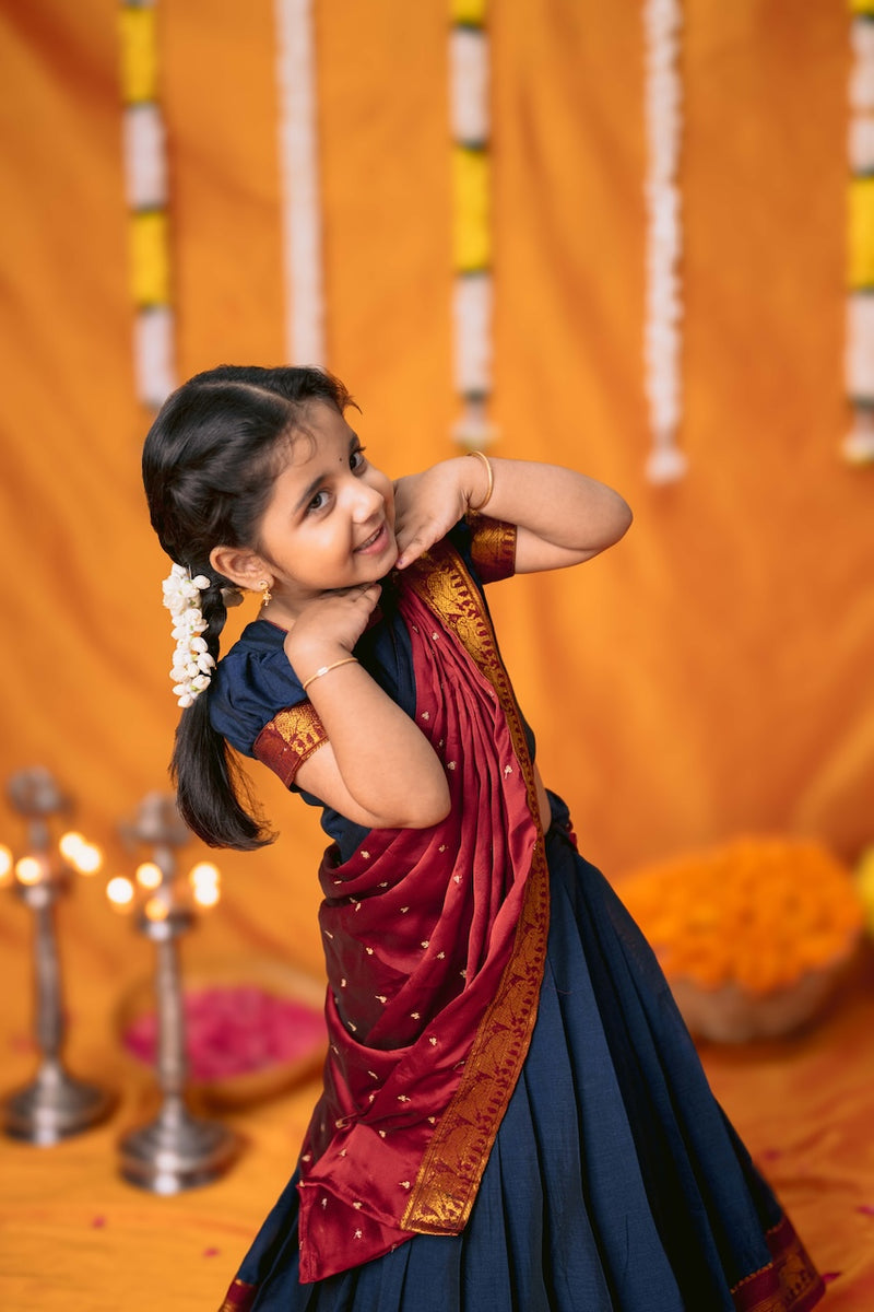 Ezhili Navy Handloom Half Saree mini