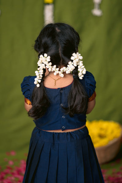 Ezhili Navy Croptop & Skirt mini